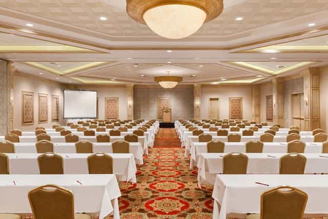 Suncoast Hotel & Casino - image 2