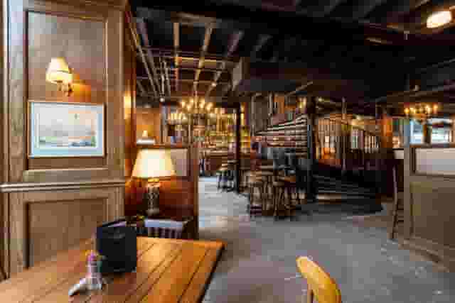 Old Street Tavern