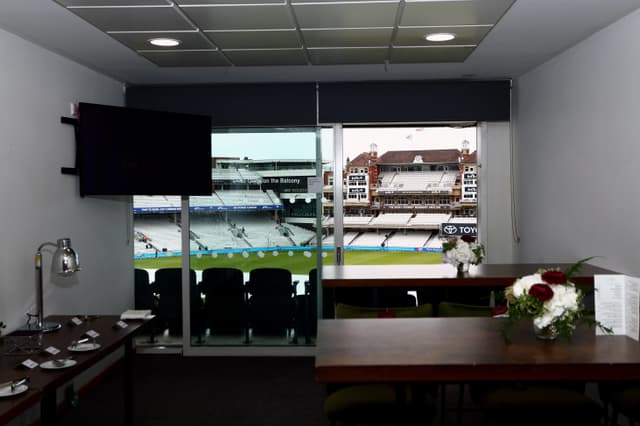 Single Executive Box