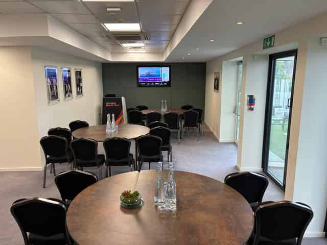 Legends Lounge