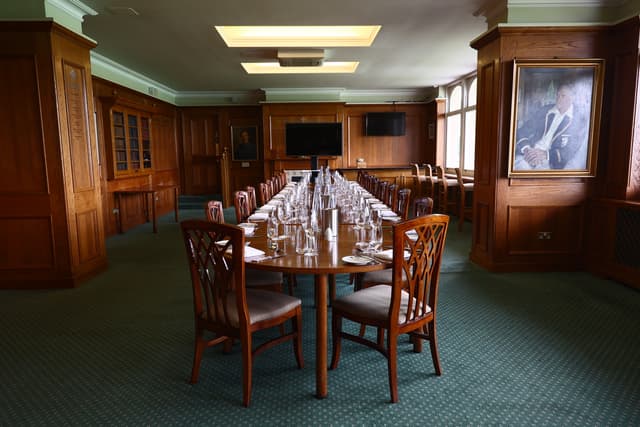 Committee Room
