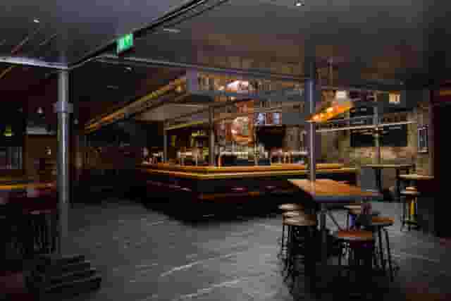 Worlds End Pub