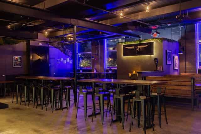 Bar 2