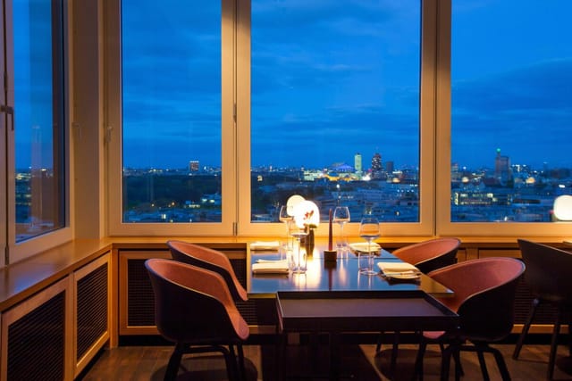 Hugos Restaurant - image 2