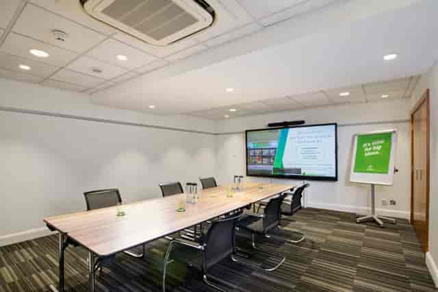 Holiday Inn London - Bloomsbury - image 2