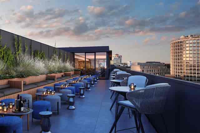 AMANO Rooftop Bar - image 2