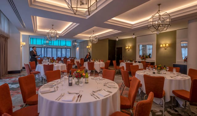 Clayton Hotel Cambridge - image 2