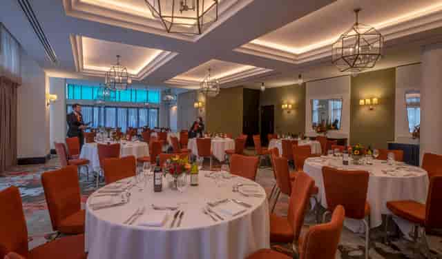 Clayton Hotel Cambridge - image 2