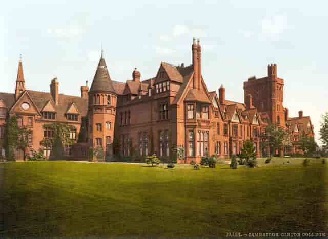 Girton College - image 3