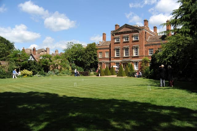 Gardens & Grounds