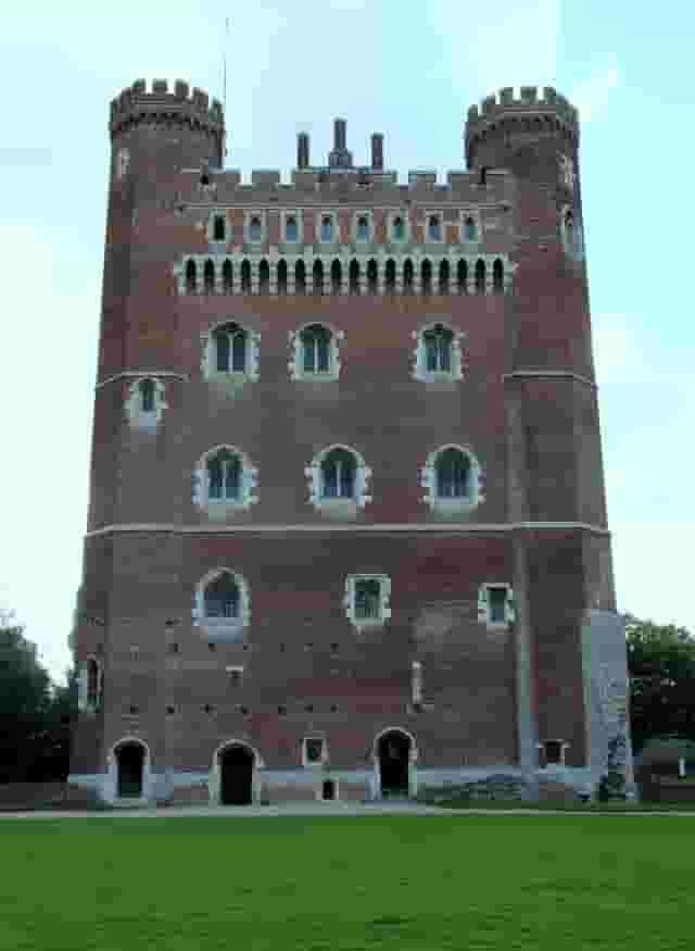 Battlements and Exterior