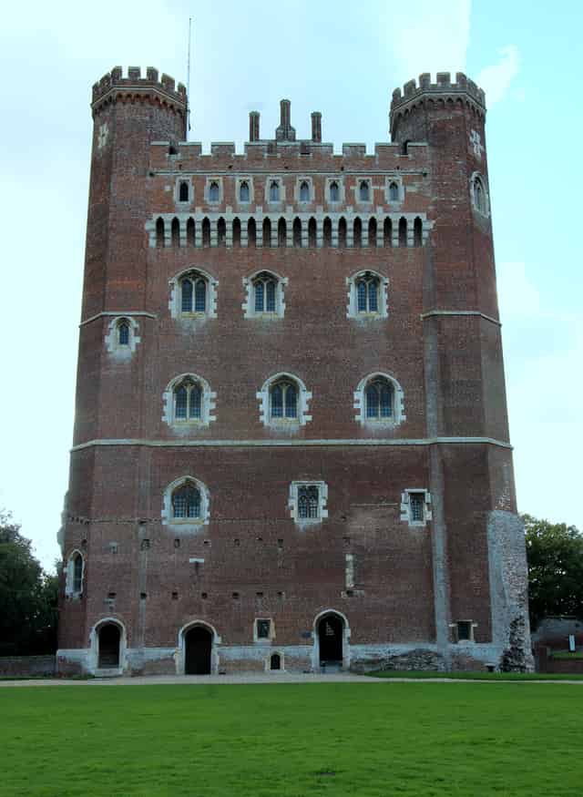 Battlements and Exterior