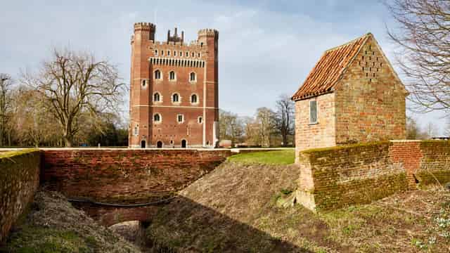 Battlements and Exterior