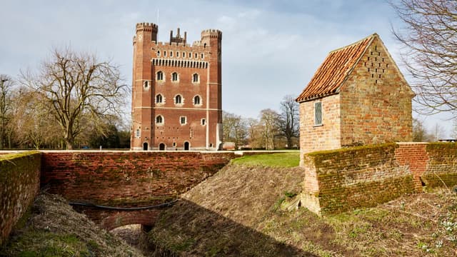 Battlements and Exterior