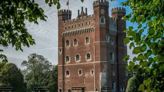 Battlements and Exterior