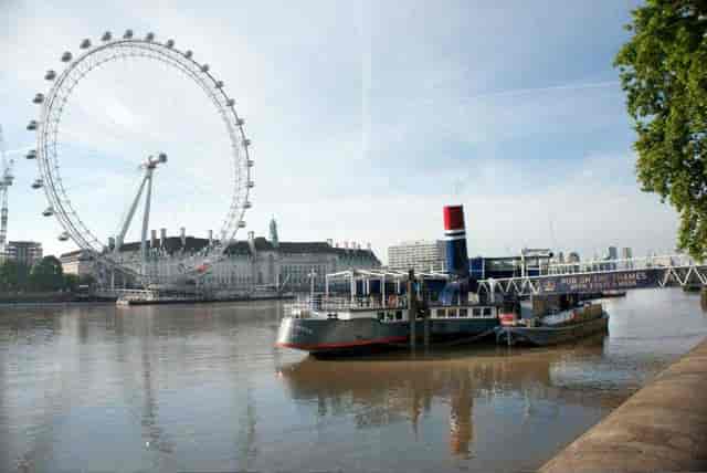 Tattershall Castle Whitehall - image 2