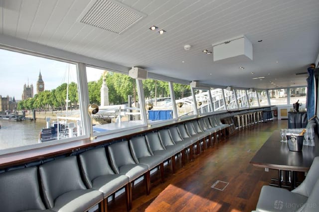 Tattershall Castle Whitehall - image 3