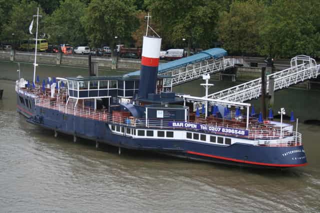 Tattershall Castle Whitehall - image 3