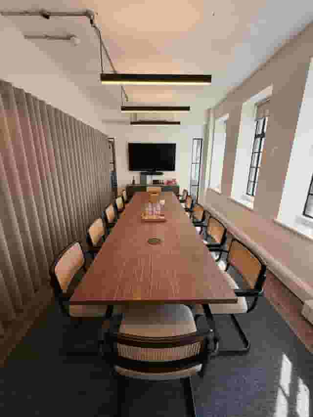 Stamford Boardroom (12-person)