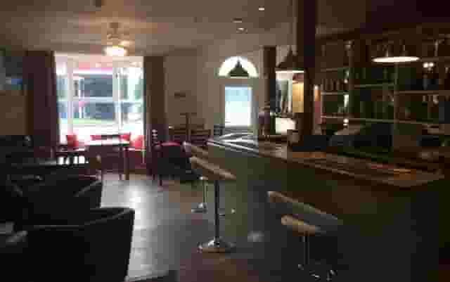 Bar & Restaurant
