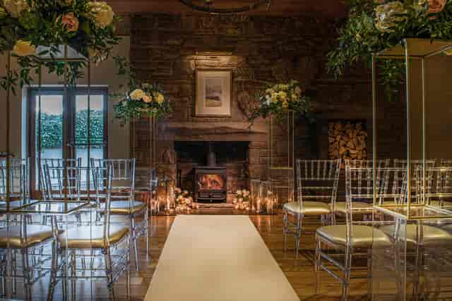 North Lakes Hotel & Spa - image 2