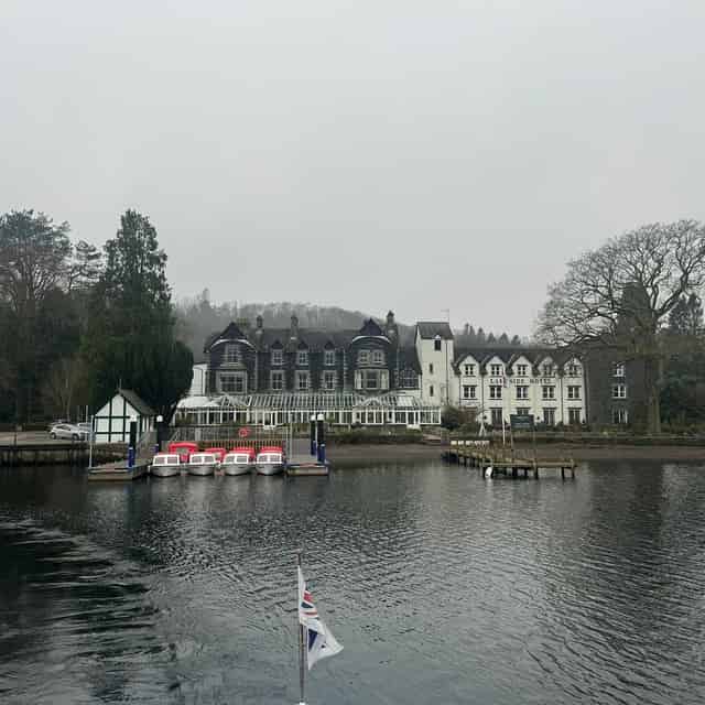 Lakeside Hotel & Spa
