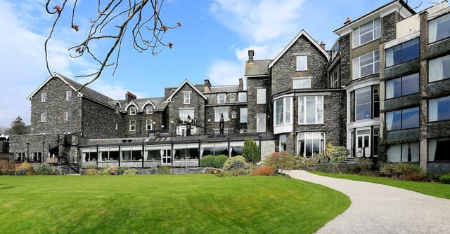 Macdonald Old England Hotel & Spa