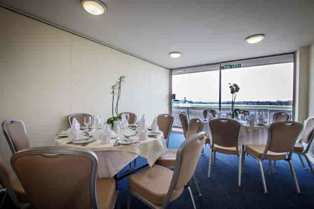 York Racecourse - image 3