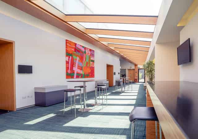Cambridge Meeting Room
