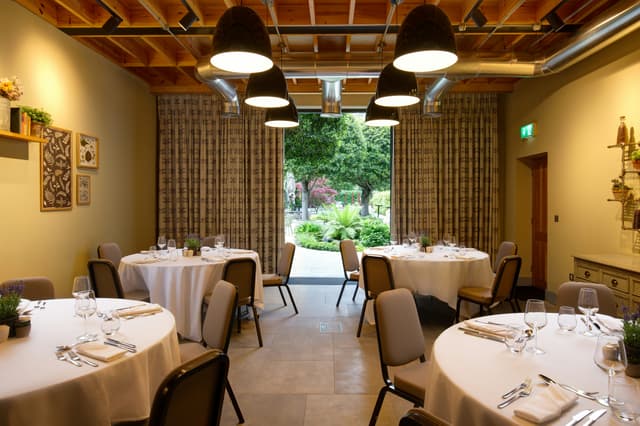 Bedford Hotel