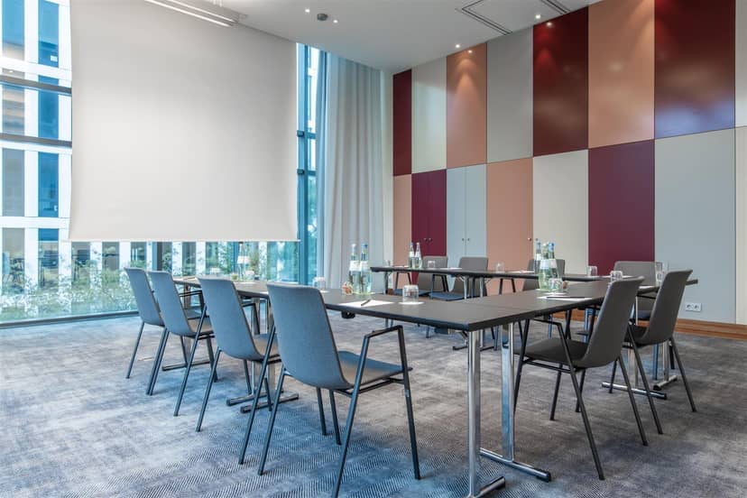 Radisson Blu Hotel Frankfurt - image 1