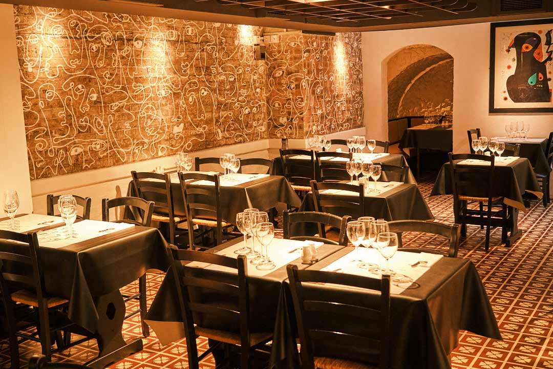 El Pirata Of Mayfair - image 1