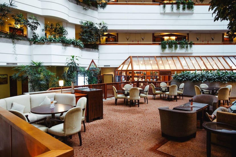 Rahat Palace Hotel - image 1
