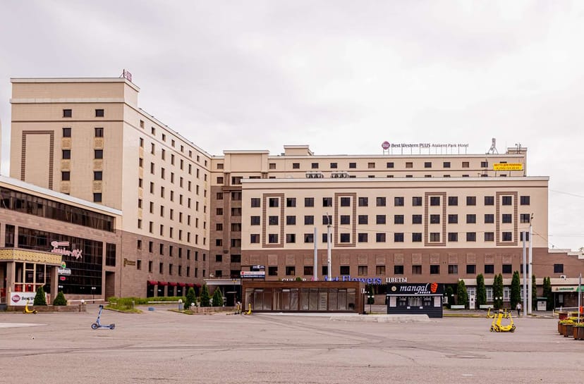 Park Hotel Almaty - image 1