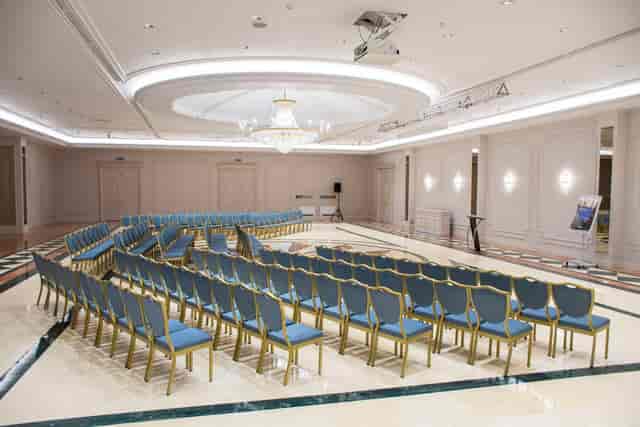 Comfort Hotel Astana - image 3