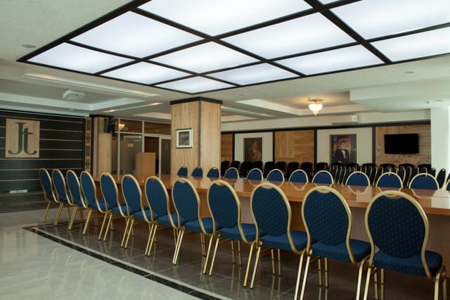 VIP-hall boardroom at Jumbaktas Hotel for corporate meetings and business conferences.