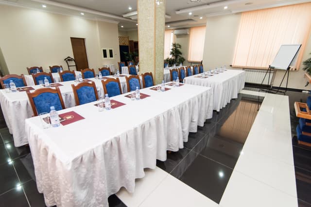 Breakout Meeting Rooms