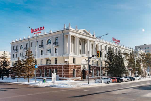 Ramada by Wyndham Astana - image 2