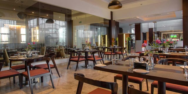 Crowne Plaza Nairobi Airport - image 2