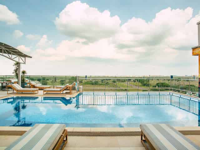 Rooftop Pool Bar