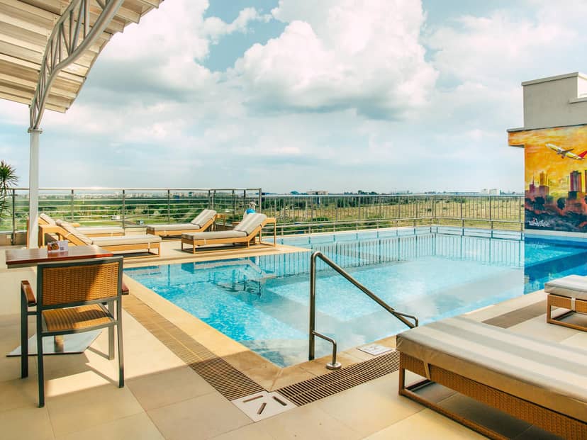 Crowne Plaza Nairobi Airport - image 1