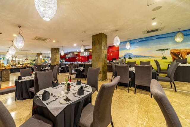 PrideInn Azure Hotel - image 3