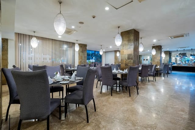 PrideInn Azure Hotel - image 2