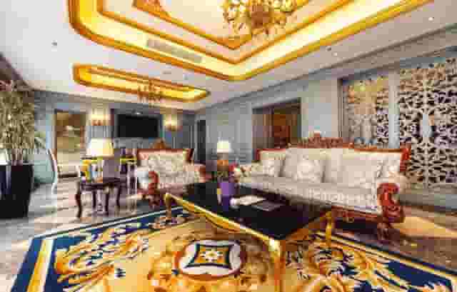 Club Lounge