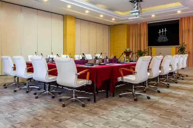 Hotels & Preference Hualing Tbilisi - image 2