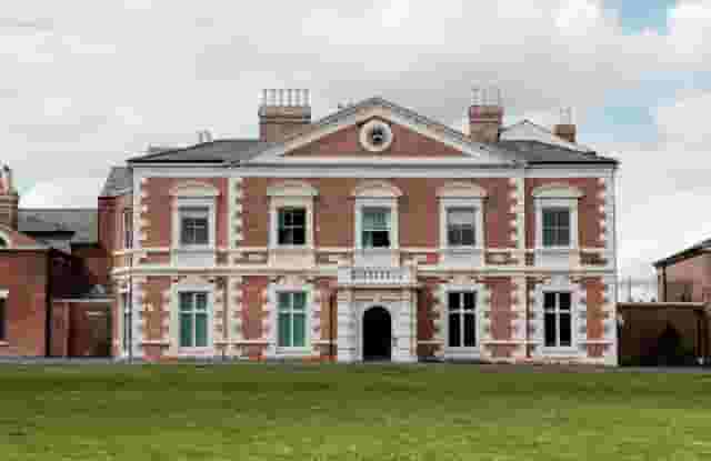 Lightwoods House