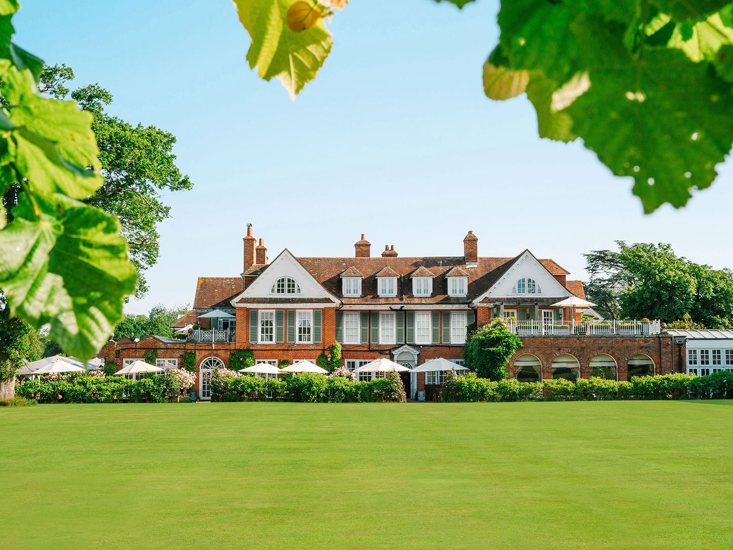 Chewton Glen Hotel & Spa - image 1