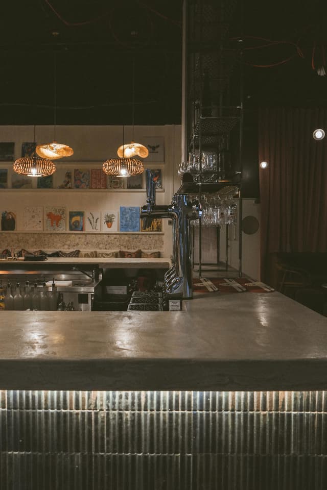 Lounge and Bar 