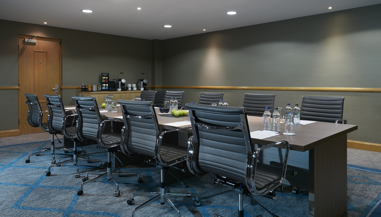 Malone Suite boardroom at Crowne Plaza Belfast, ideal for strategy meetings and corporate events.