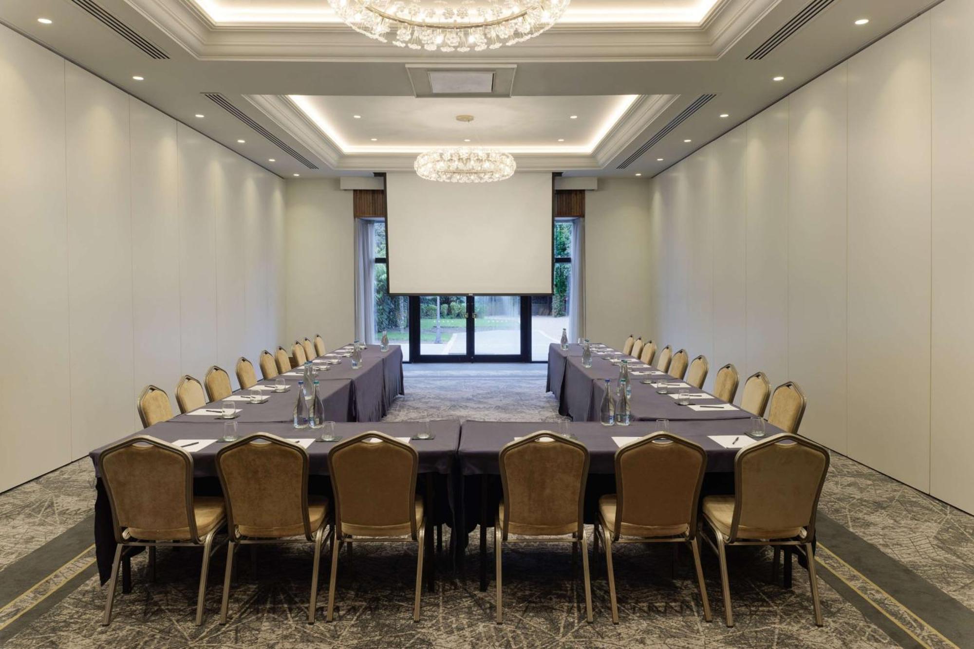 Hilton Belfast - image 1